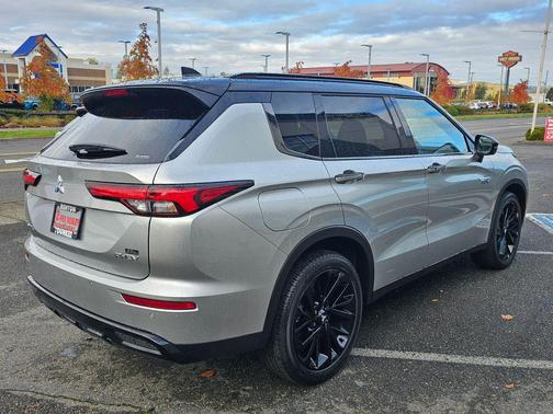 Alloy Silver Metallic W/ Black Roof 2025 Mitsubishi Outlander PHEV SEL