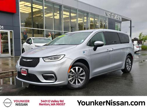 Silver Mist Clearcoat 2023 Chrysler Pacifica Hybrid Touring L