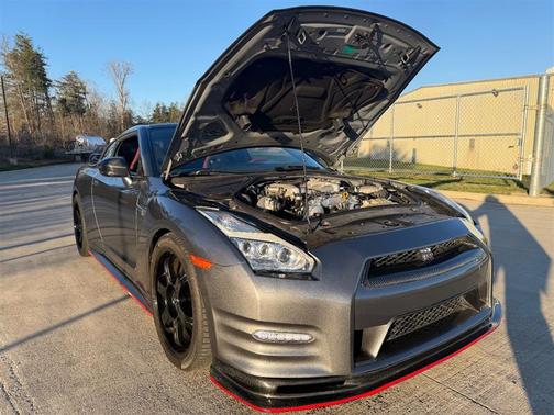 2015 Nissan GT-R Premium
