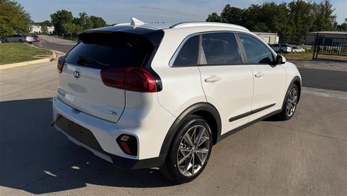 Snow White Pearl 2020 Kia Niro Touring