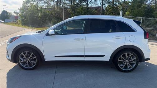 Snow White Pearl 2020 Kia Niro Touring
