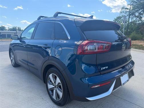 Deep Cerulean 2019 Kia Niro LX
