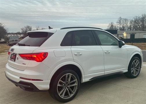 2022 Audi Q3 45 S line Premium