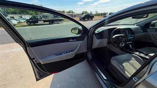 Phantom Black 2018 Hyundai SONATA Limited