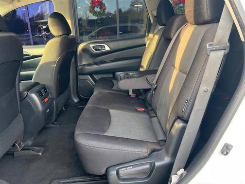 2020 Nissan Pathfinder SV 2WD