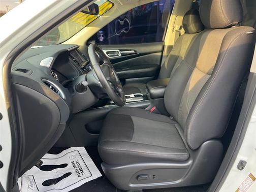 2020 Nissan Pathfinder SV 2WD