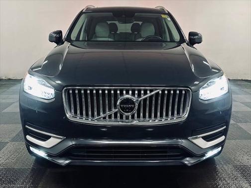 2022 Volvo XC90 T6 Inscription