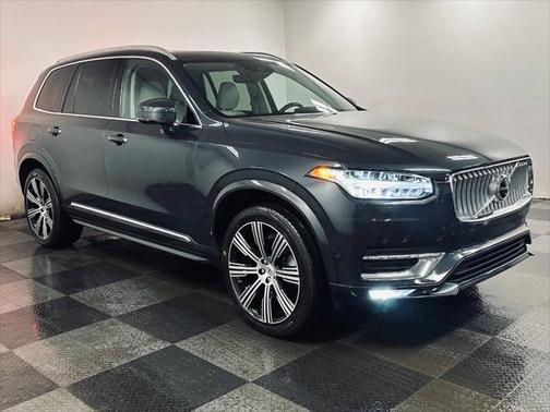 2022 Volvo XC90 T6 Inscription