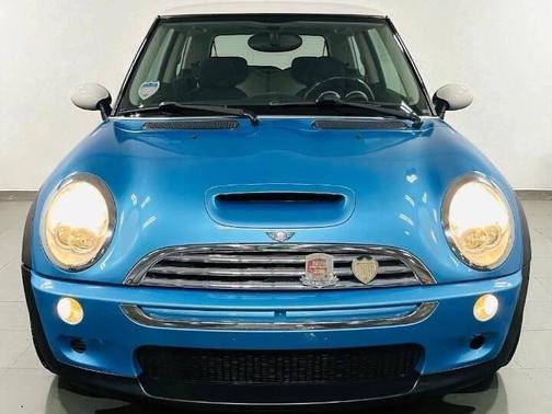 2005 MINI Cooper S Base