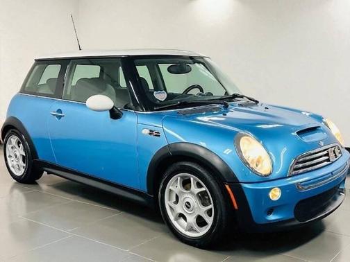 2005 MINI Cooper S Base