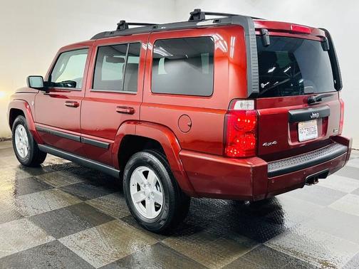 2007 Jeep Commander Sport