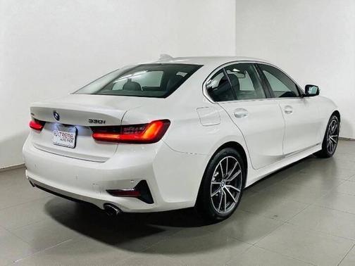 2022 BMW 330 xDrive