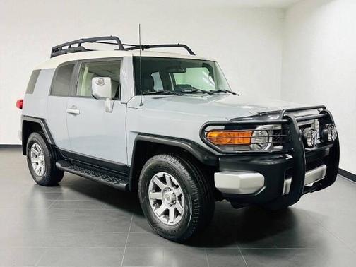 2014 Toyota FJ Cruiser Base