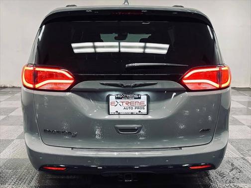 2020 Chrysler Pacifica L