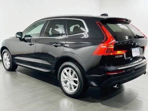 2020 Volvo XC60 T5 Momentum