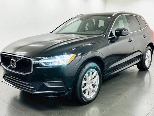 2020 Volvo XC60 T5 Momentum
