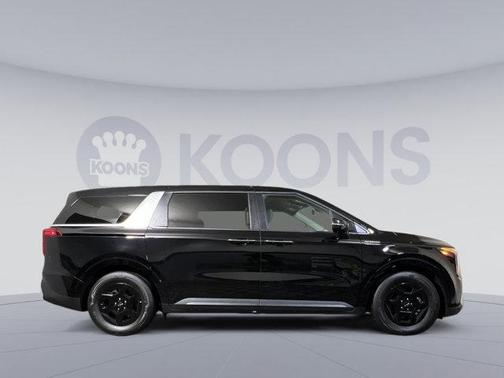 2025 Kia Carnival LXS