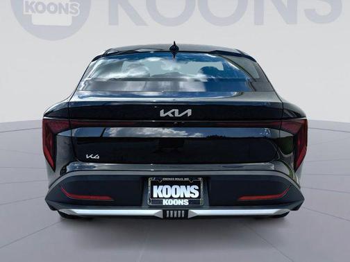 Aurora Black Pearl 2026 Kia K4 LXS