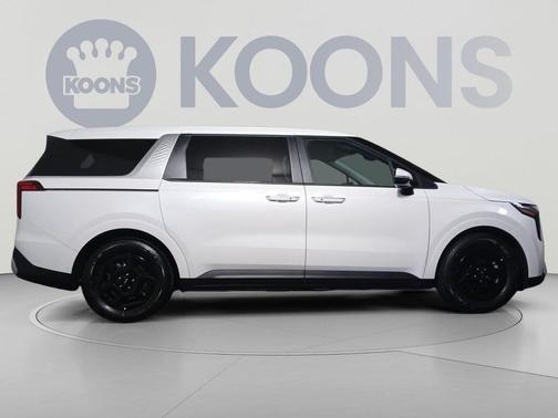 Snow White Pearl 2026 Kia Carnival LXS