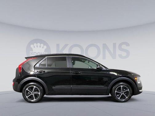2025 Kia Niro EX
