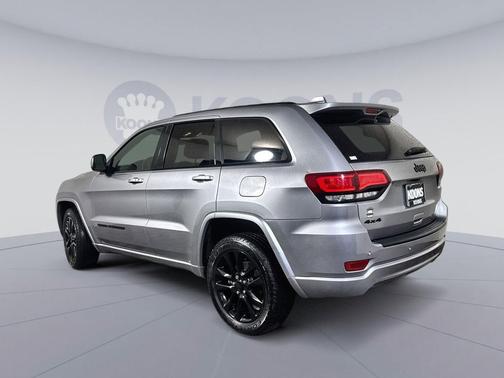 Billet Silver Metallic Clearcoat 2021 Jeep Grand Cherokee Laredo