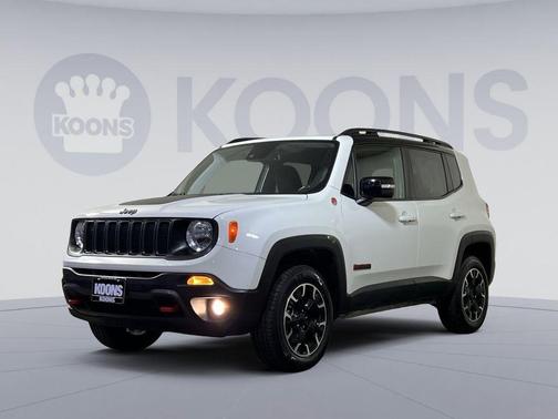 Alpine White Clearcoat 2023 Jeep Renegade Trailhawk
