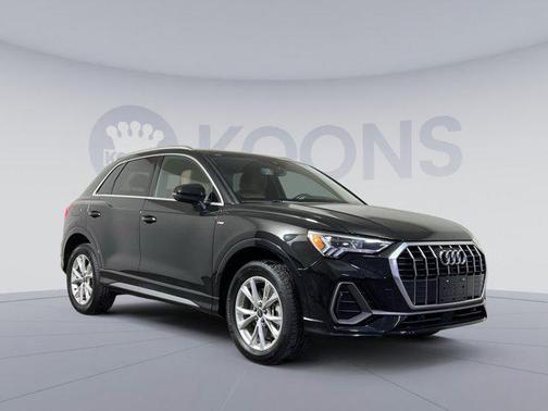 2024 Audi Q3 Premium 45 TFSI S line quattro Tiptronic