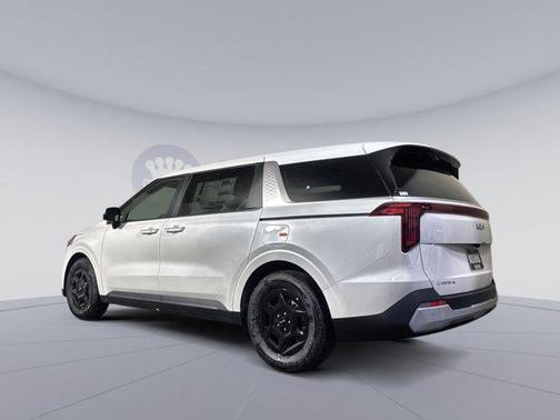 Snow White Pearl 2026 Kia Carnival LXS