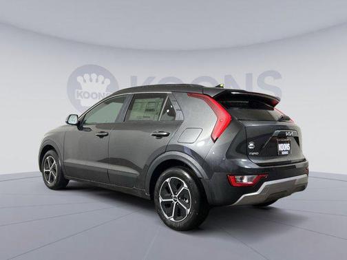 2025 Kia Niro EX
