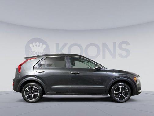 2025 Kia Niro EX