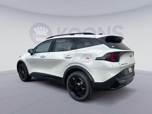Snow White Pearl 2026 Kia Sportage X-Line