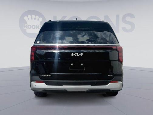 Aurora Black Pearl 2026 Kia Carnival Hybrid EX