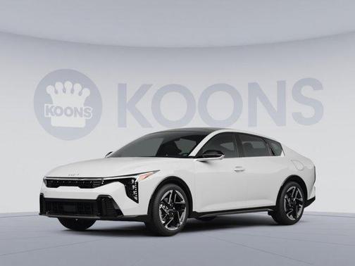 Snow White Pearl 2026 Kia K4 GT-Line