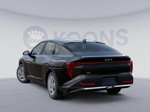 2025 Kia K4 LX