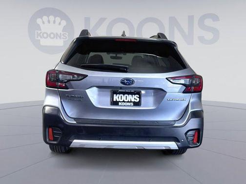Ice Silver Metallic 2022 Subaru Outback Limited