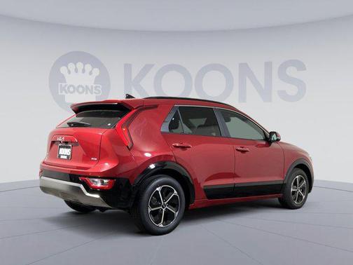 2025 Kia Niro SX