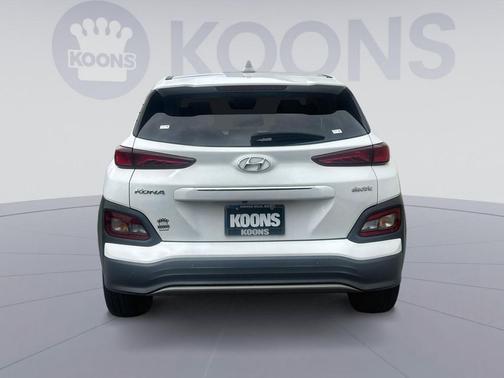 Lunar White 2021 Hyundai KONA EV Ultimate