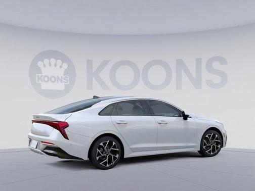 2025 Kia K5 EX