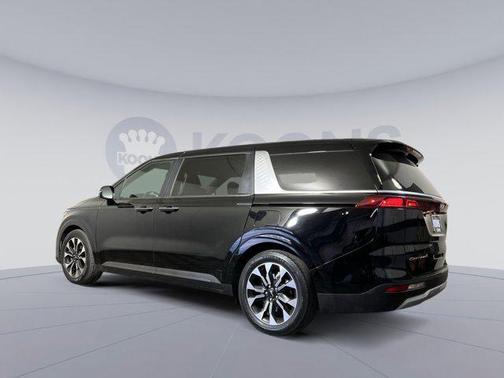 2022 Kia Carnival EX