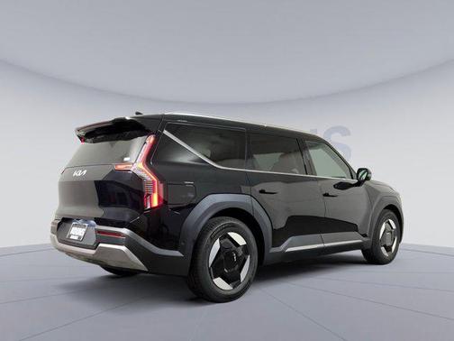 Ebony Black 2026 Kia EV9 Wind