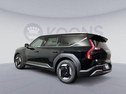 Ebony Black 2026 Kia EV9 Wind
