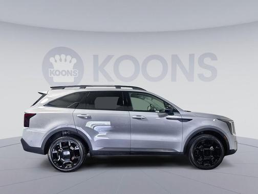 Wolf Gray 2025 Kia Sorento SX