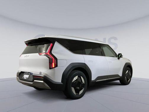 2026 Kia EV9 Wind