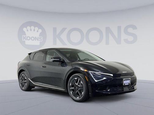 Ebony Black 2025 Kia EV6 Wind
