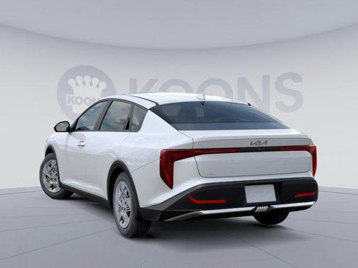 2025 Kia K4 LX