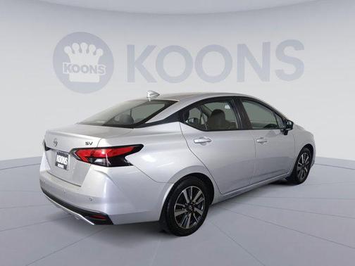 2021 Nissan Versa 1.6 SV