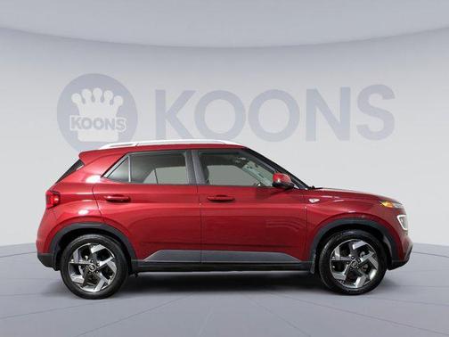 2023 Hyundai VENUE Limited