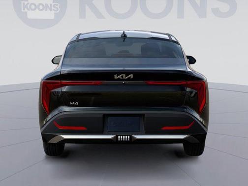 Aurora Black Pearl 2026 Kia K4 LXS