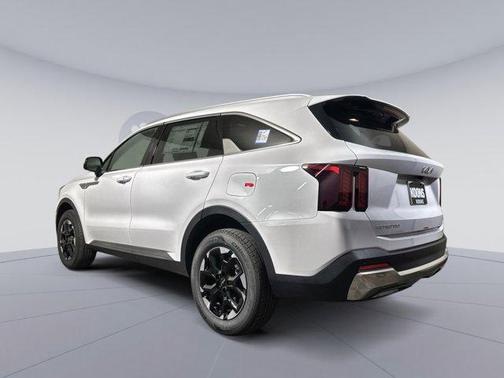 Glacial White Pearl 2026 Kia Sorento S