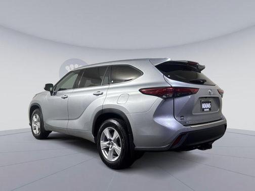 2020 Toyota Highlander L